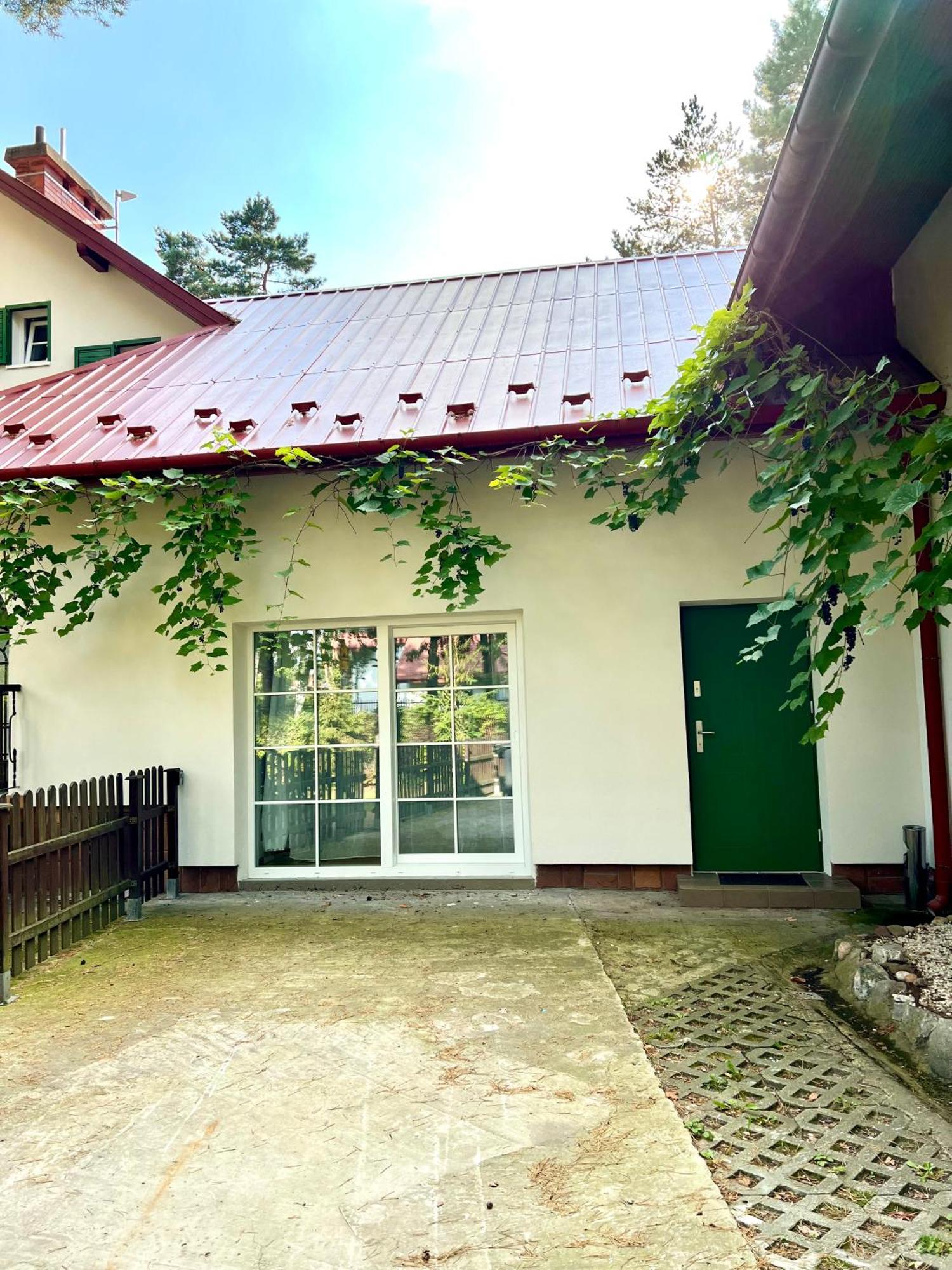 Sosnowy Apartament Józefów Eksteriør billede
