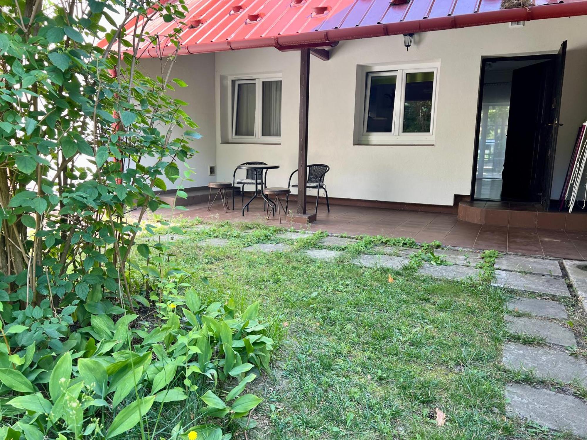 Sosnowy Apartament Józefów Eksteriør billede